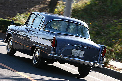    Toyopet Crown