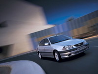 Toyota Avensis -     
