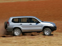   Toyota Land Cruiser Prado
