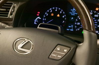 Lexus LS 600H L -  
