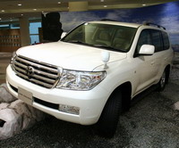 Toyota Land Cruiser 200 -   
